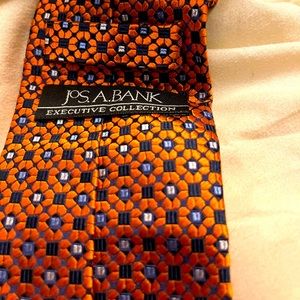 🍫 Px. Joseph A Bank orange print tie